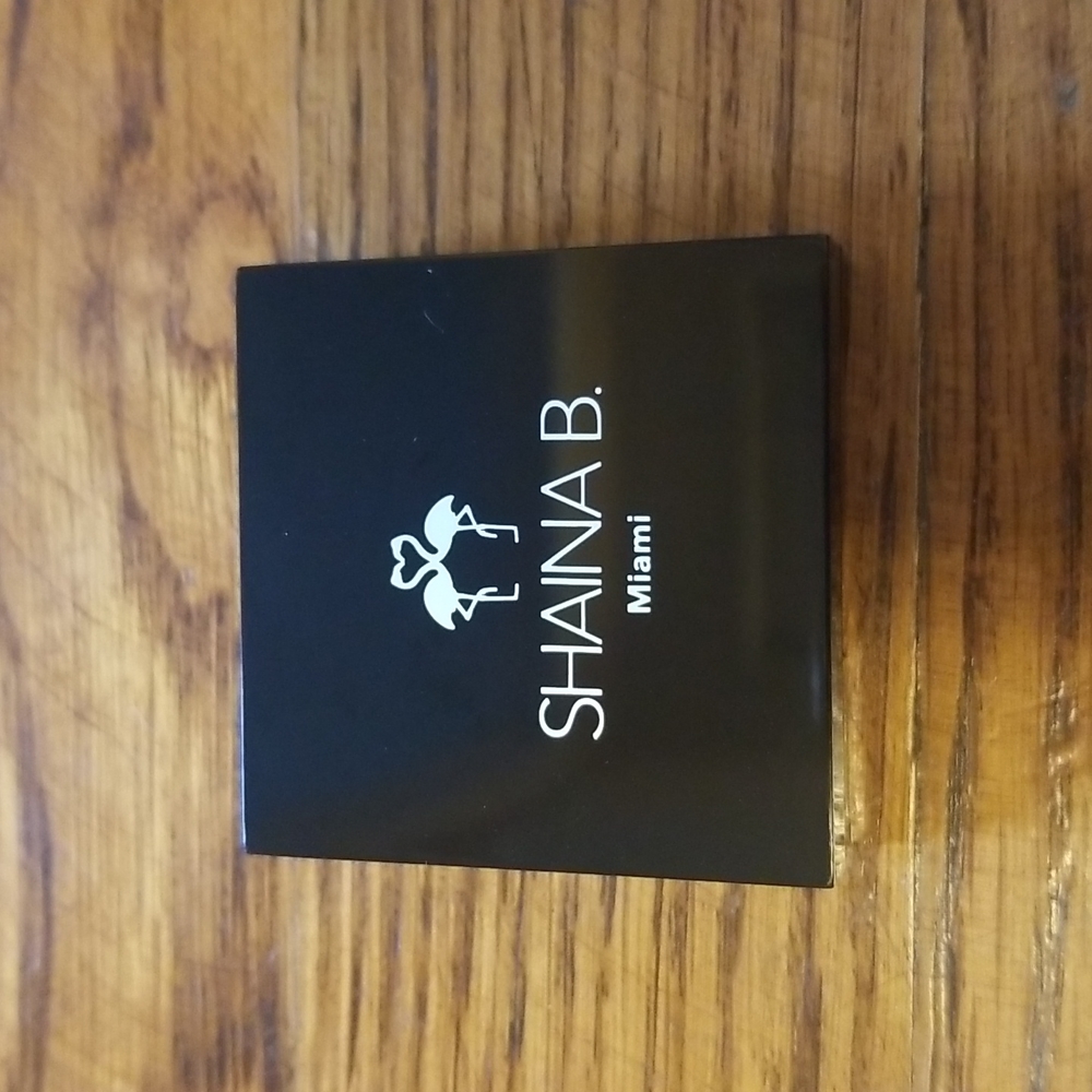 Shaina B. Miami B. Free Eyeshadow Duo